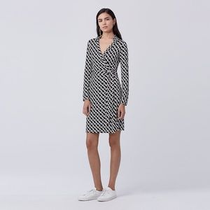 DVF Jeanne Two Silk Wrap Dress Chain Link Sz 8